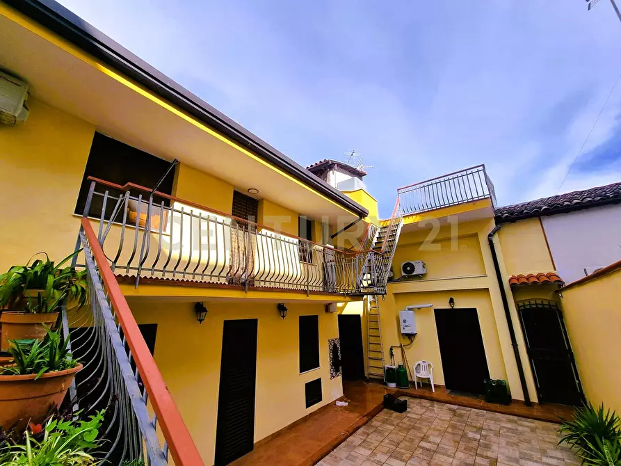 Immagine 4 di Casa indipendente in vendita  in Via Stella 15 a Catania