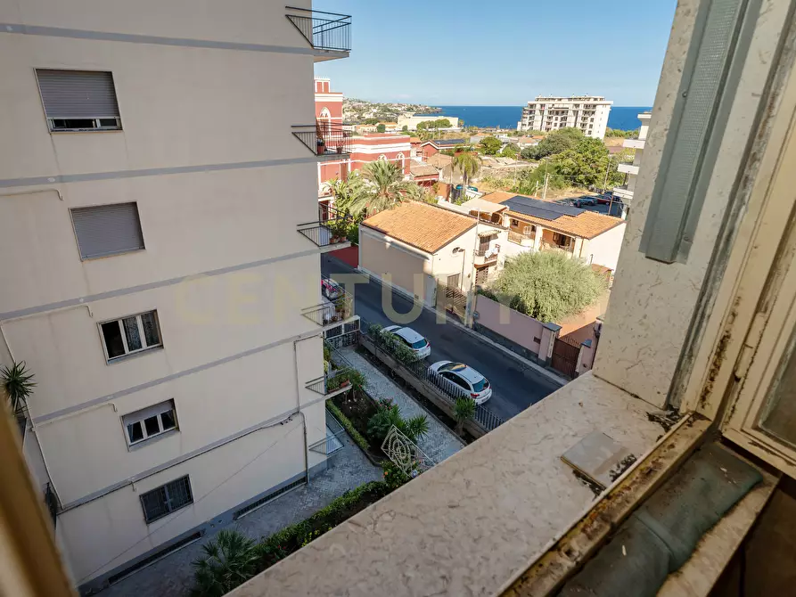 Immagine 22 di Pentalocale in vendita  in Via Messina 523 a Catania
