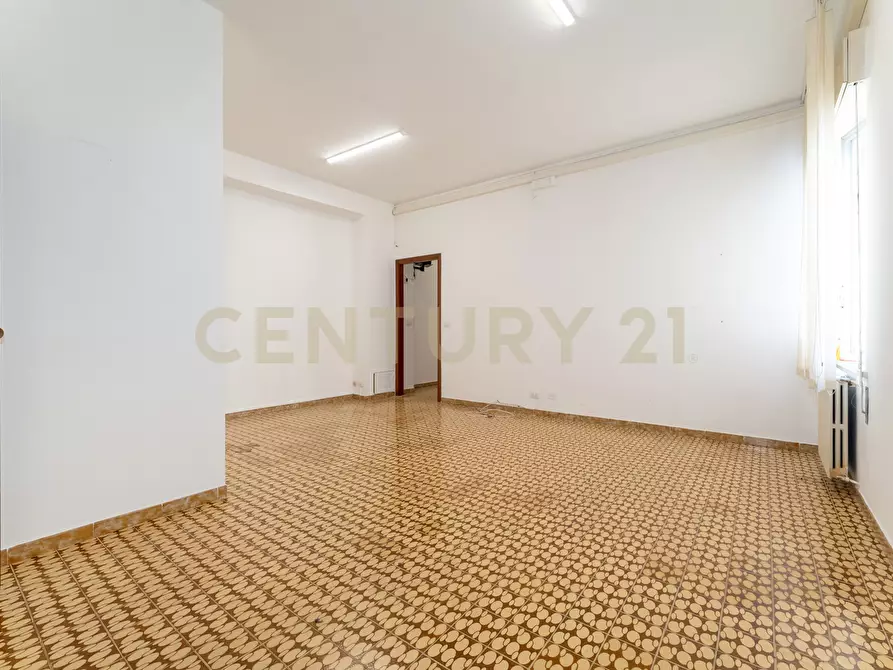 Immagine 11 di Ufficio in affitto  in Via Garibaldi 30 a Giarre