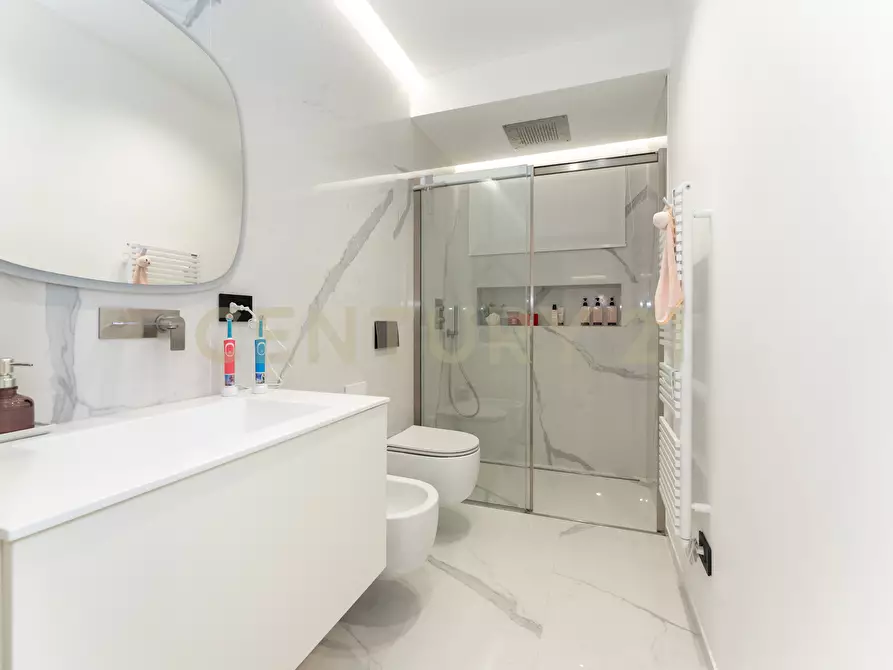 Immagine 91 di Villa in vendita  in Via Sant' Andrea 8 a Catania