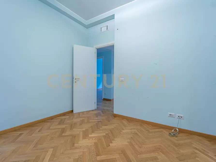 Immagine 3 di Pentalocale in affitto  in Via di Vigna Stelluti 157 a Roma