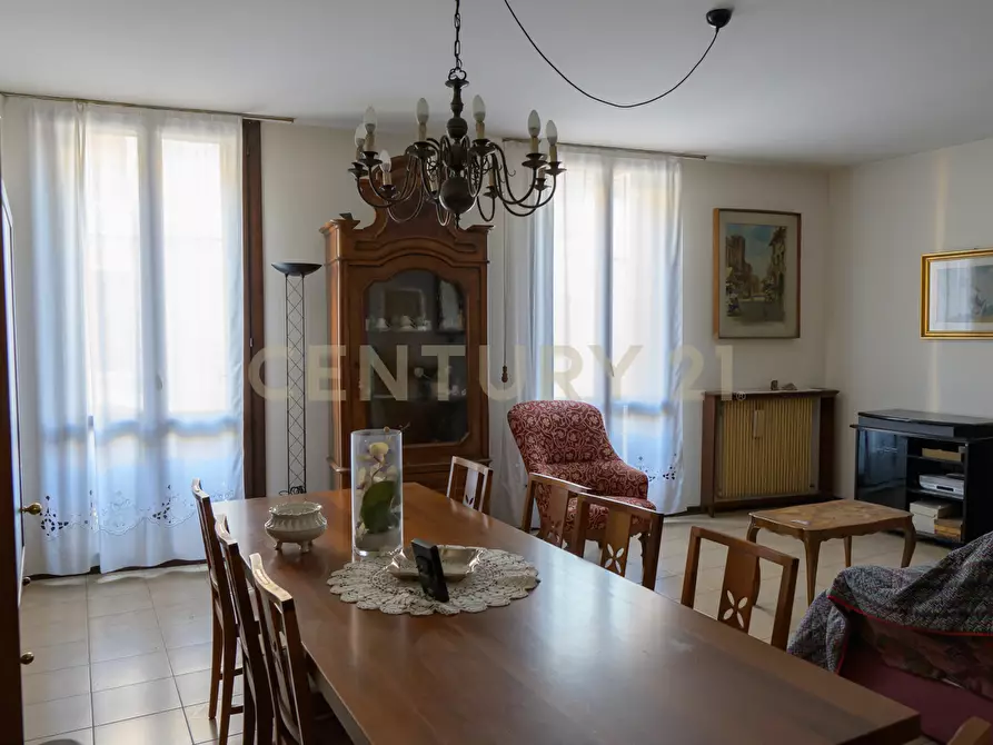 Immagine 5 di Pentalocale in vendita  in Corso Giacomo Matteotti 109 a Arzignano