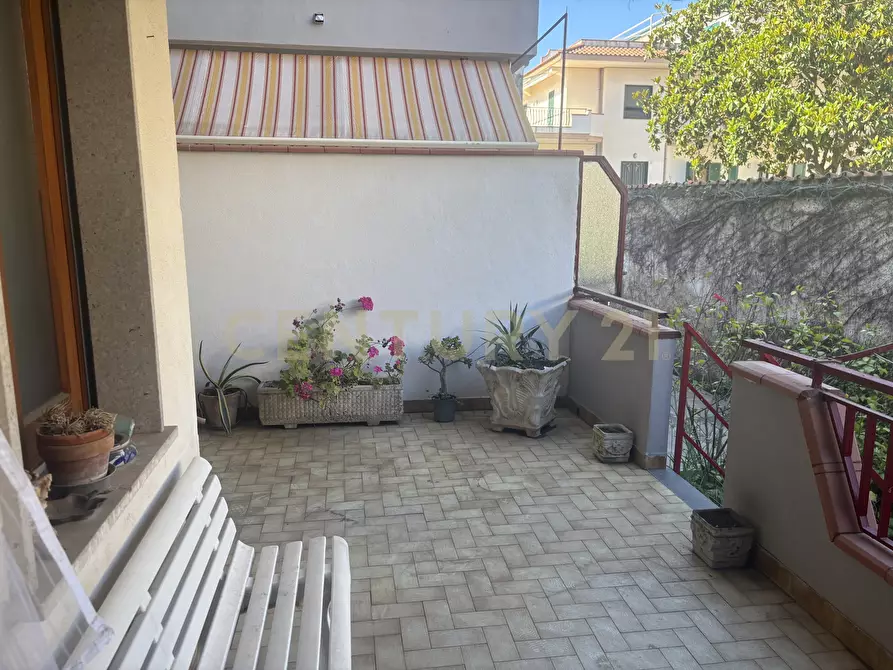 Immagine 14 di Pentalocale in vendita  in Via Francesco Baracca 59 a Riposto