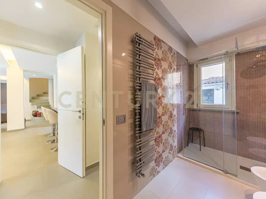 Immagine 55 di Villa in affitto  in Via Bedollo 117 a Roma