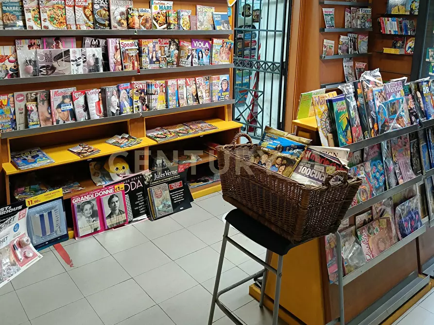 Immagine 10 di Tabaccheria in vendita  in Via Dafnica 104 a Acireale