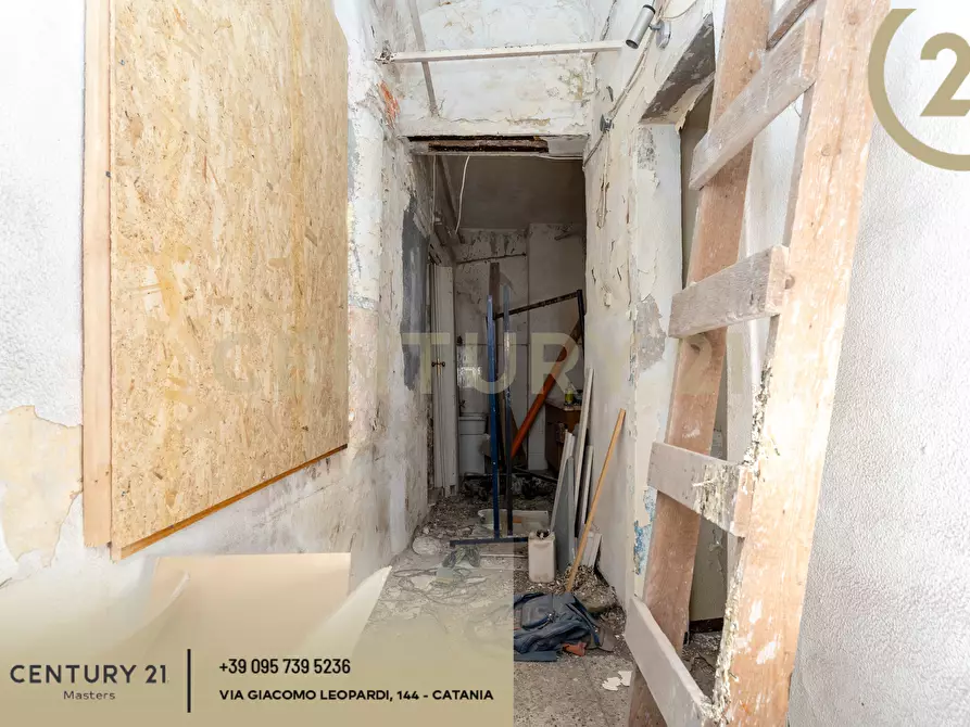 Immagine 9 di Casa indipendente in vendita  in Via Zaccà Rosolia 11 a Catania