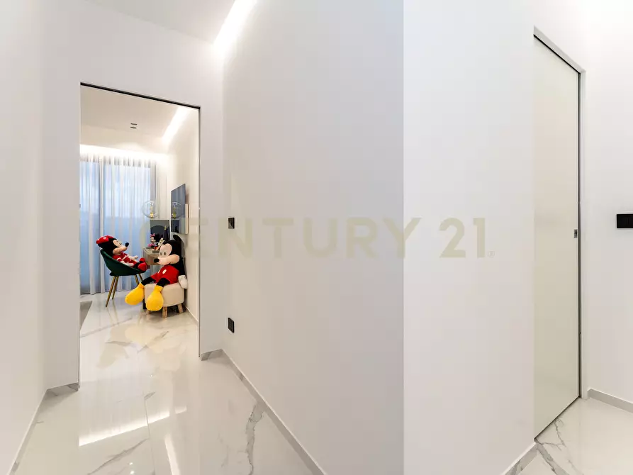 Immagine 89 di Villa in vendita  in Via Sant' Andrea 8 a Catania