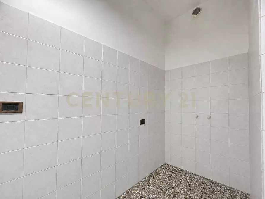 Immagine 19 di Appartamento in vendita  in Via Aterno 255 a Pescara