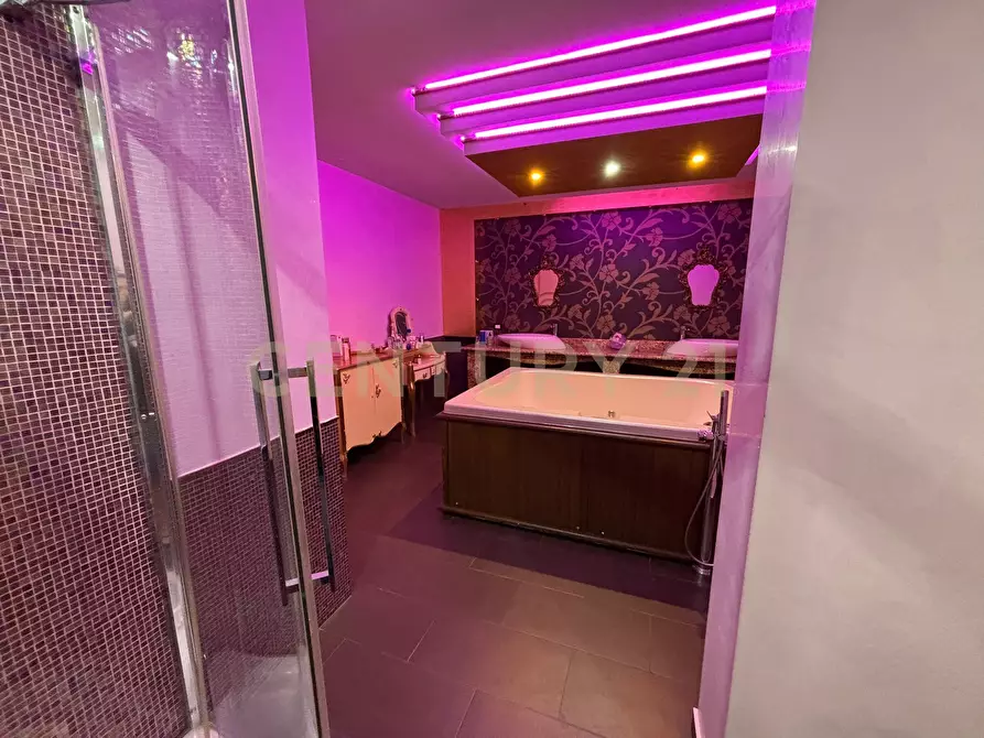 Immagine 37 di Pentalocale in vendita  in Via Giuseppe Basile 2 a Agrigento