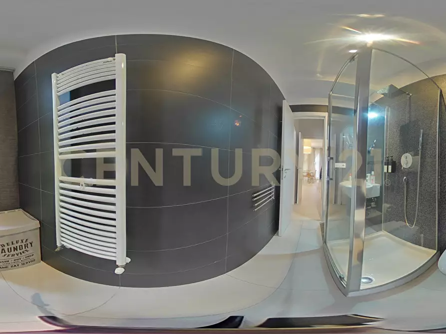 Immagine 8 di Trilocale in vendita  in Via Ruggero Leoncavallo 5 a Catania