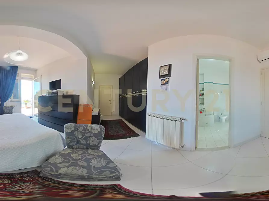 Immagine 90 di Villa in vendita  in Via Leonardo Da Vinci 5 a Taormina