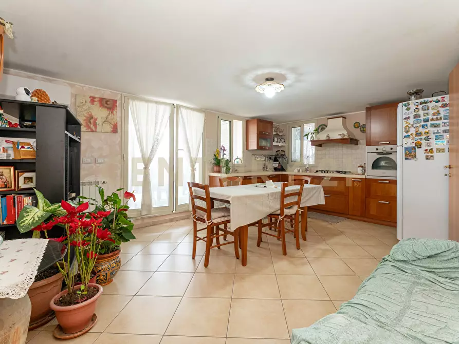 Immagine 37 di Pentalocale in vendita  in Via Acquedotto Greco 248 a Catania