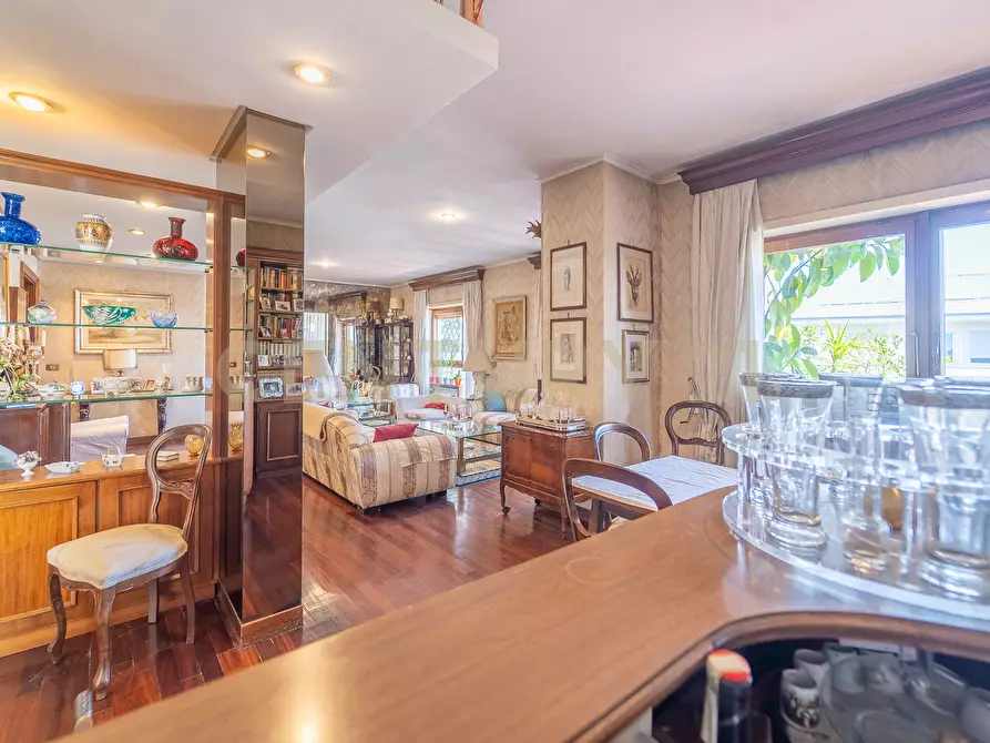 Immagine 12 di Attico in vendita  in Viale Cortina d'Ampezzo 199 a Roma