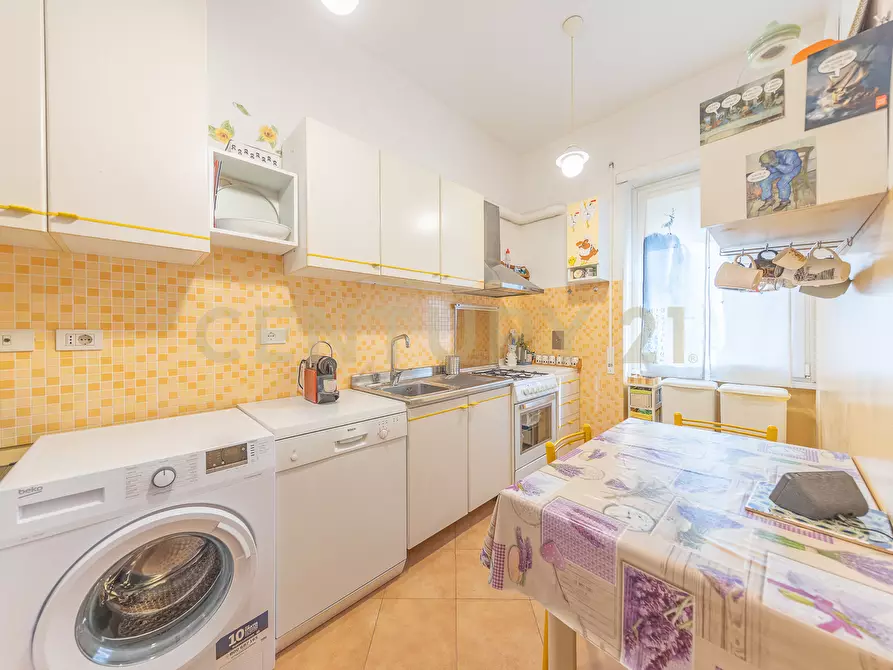 Immagine 14 di Bilocale in vendita  in Via Michelangelo Pinto 3 a Roma