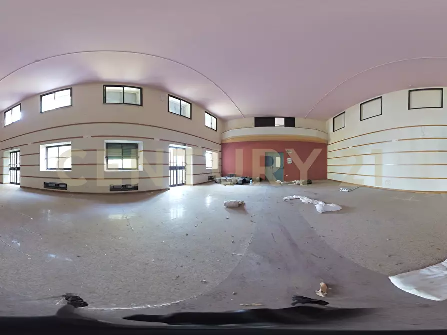 Immagine 38 di Capannone industriale in vendita  in Via Cassone 75 a Zafferana Etnea