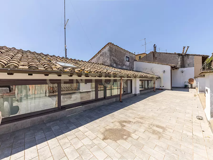 Immagine 76 di Villa in vendita  in Viale Giuseppe Mazzini 36 a Viterbo