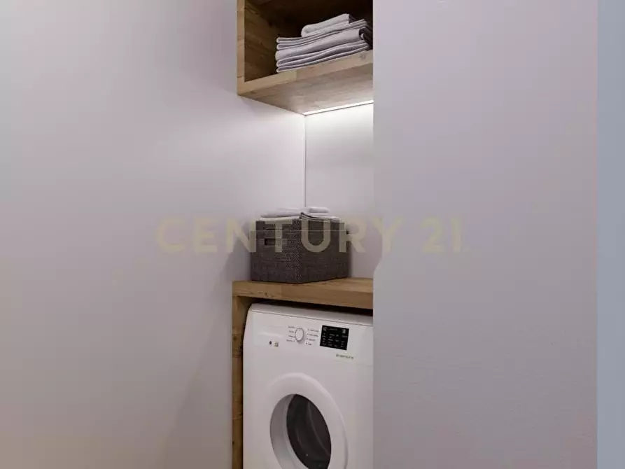 Immagine 10 di Trilocale in vendita  in Via Carlo Dossi 80 a Roma