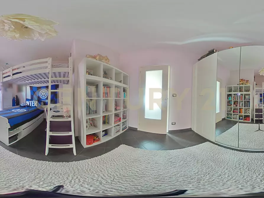 Immagine 49 di Quadrilocale in vendita  in Via Veglia 1 a Catania