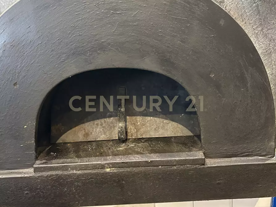 Immagine 5 di Pizzeria / Pub in vendita  in Via Giuseppe Garibaldi 98 a Catania