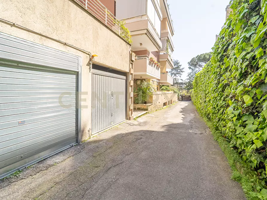 Immagine 84 di Attico in vendita  in Viale Cortina d'Ampezzo 199 a Roma