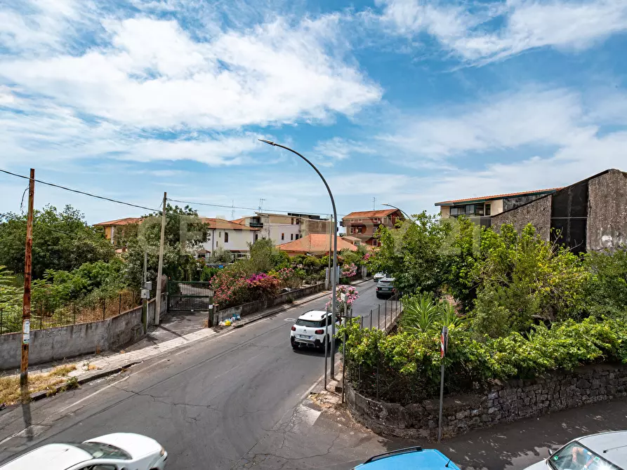 Immagine 12 di Quadrilocale in vendita  in Via Gravina 42 a Tremestieri Etneo