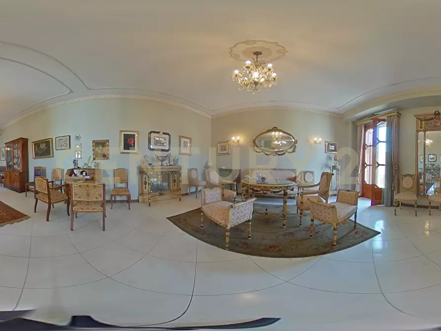 Immagine 52 di Pentalocale in vendita  in Via Vittorio Emanuele 181 a Viagrande