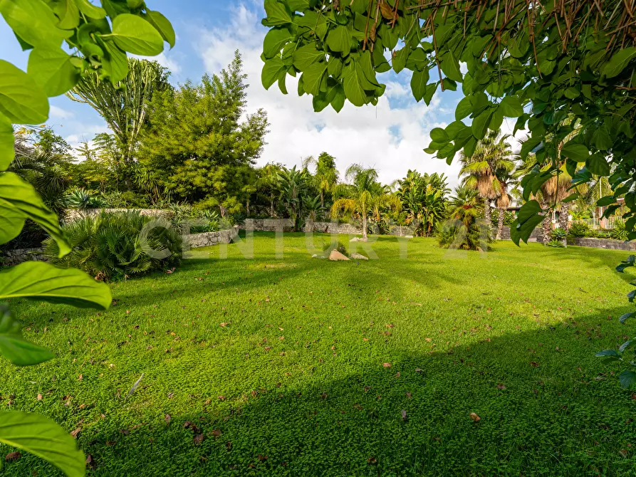 Immagine 29 di Rustico / casale in vendita  in Via Castelnuovo Don Bosco 68 a Acireale