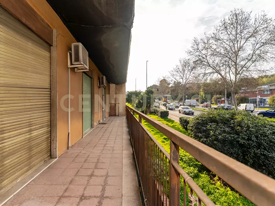 Immagine 18 di Pentalocale in vendita  in Viale Andrea Doria 13 a Catania