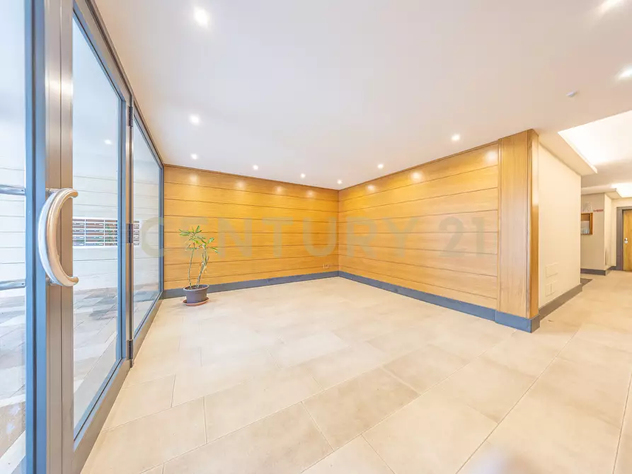 Immagine 37 di Bilocale in vendita  in Via Emanuela Loi 10 a Roma