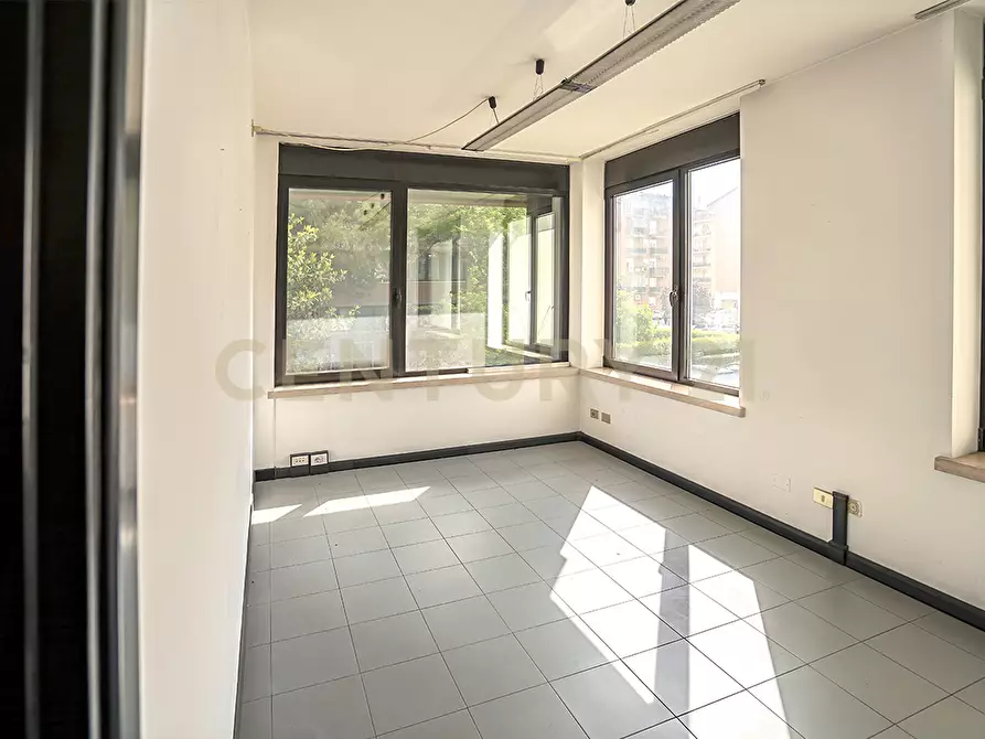 Immagine 18 di Ufficio in vendita  in Via Adriano Cristofoli 40 a Verona