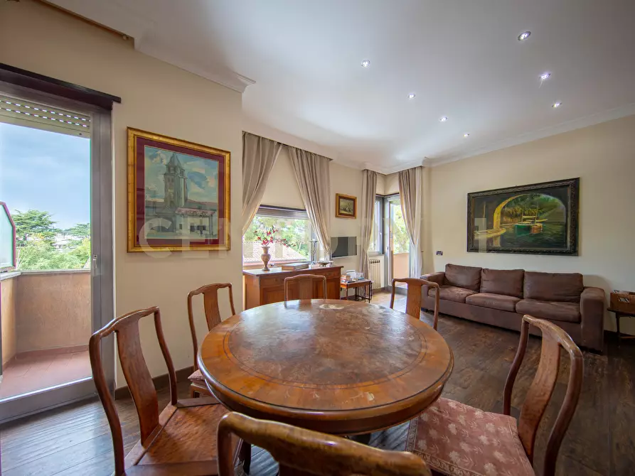 Immagine 25 di Trilocale in vendita  in Via Aurelia 301 a Roma