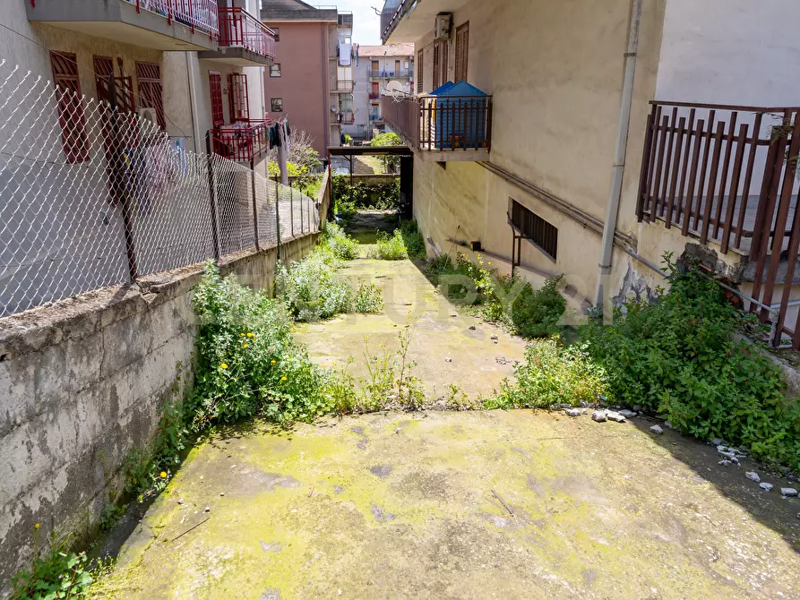 Immagine 20 di Garage in vendita  in Via Antonio de Curtis 27 a Misterbianco