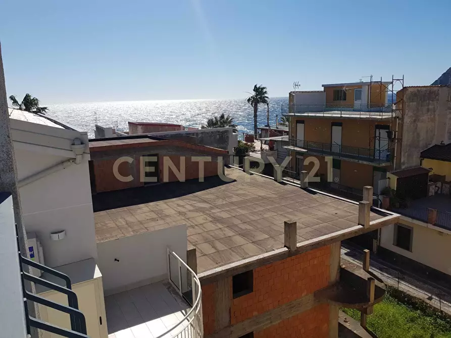 Immagine 26 di Attico in vendita  in Via Consolare Valeria snc a Sant'alessio Siculo