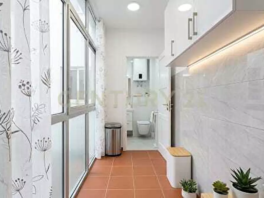 Immagine 29 di Quadrilocale in vendita  in Via Giovanni Mercurio 8 a Gravina Di Catania