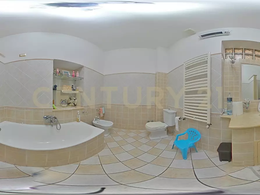 Immagine 72 di Villa in vendita  in Via Quartiere Longo 18 a Aci Castello