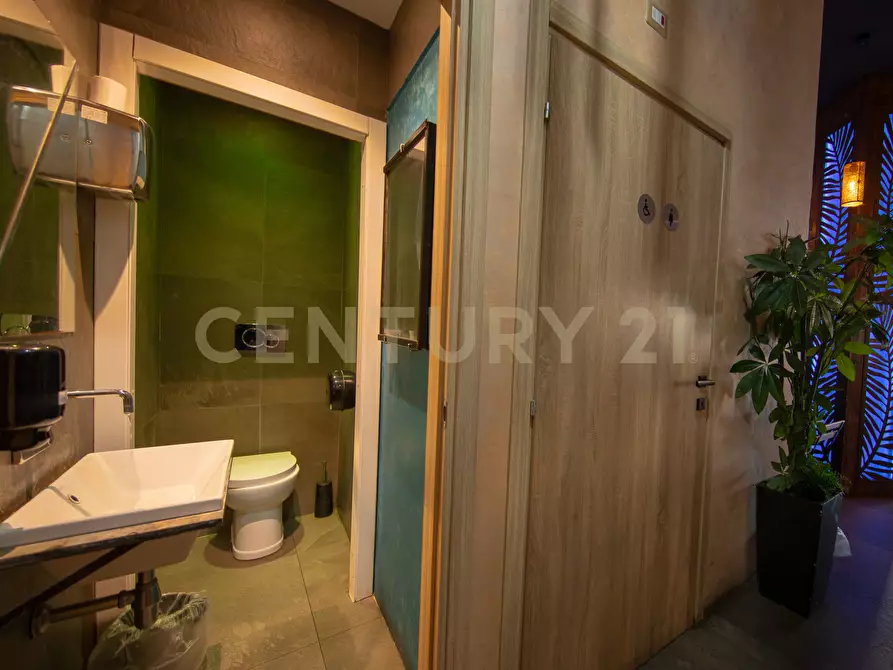 Immagine 20 di Appartamento in vendita  in Piazza di Ponte Lungo 1 a Roma