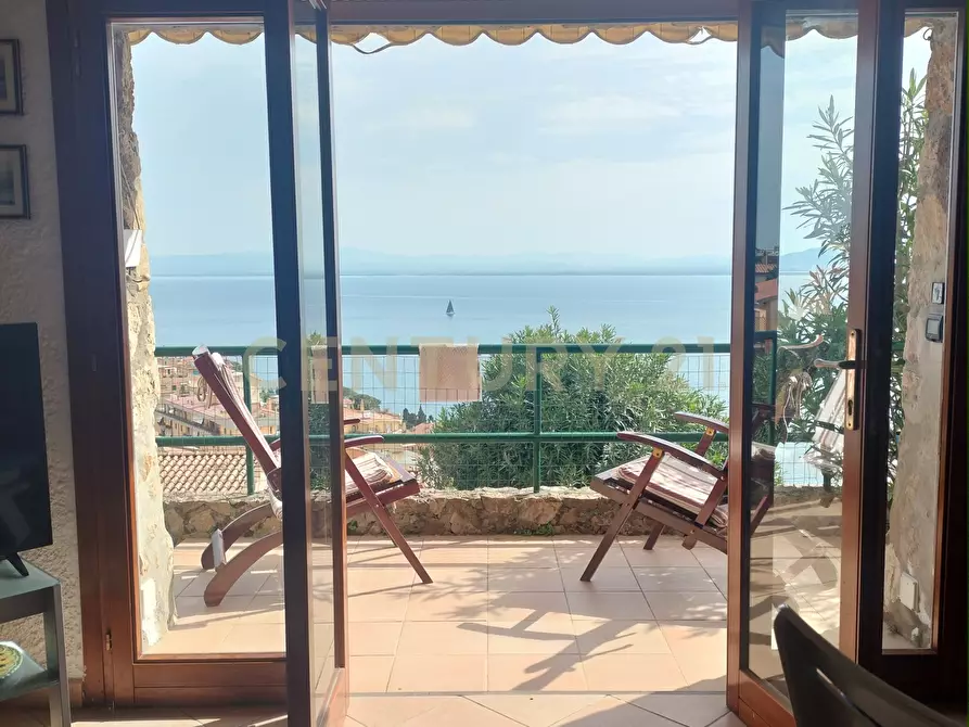 Immagine 9 di Trilocale in vendita  in Via del Sole a Monte Argentario