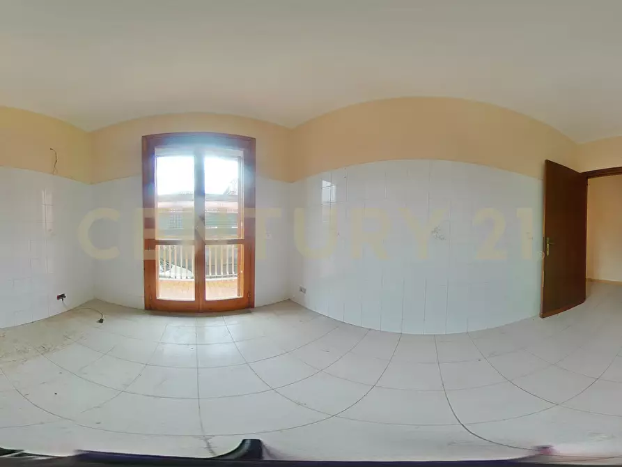 Immagine 38 di Quadrilocale in vendita  in Via Guglielmo Marconi 15 a Viagrande