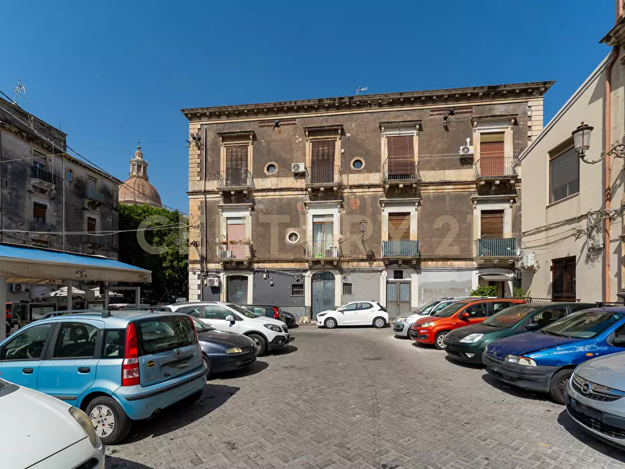 Immagine 9 di Quadrilocale in vendita  in Piazza Miracoli 2 a Catania