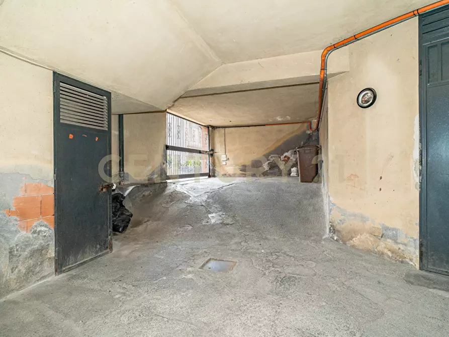 Immagine 21 di Appartamento in vendita  in Via Finocchiari 102 a Aci Catena