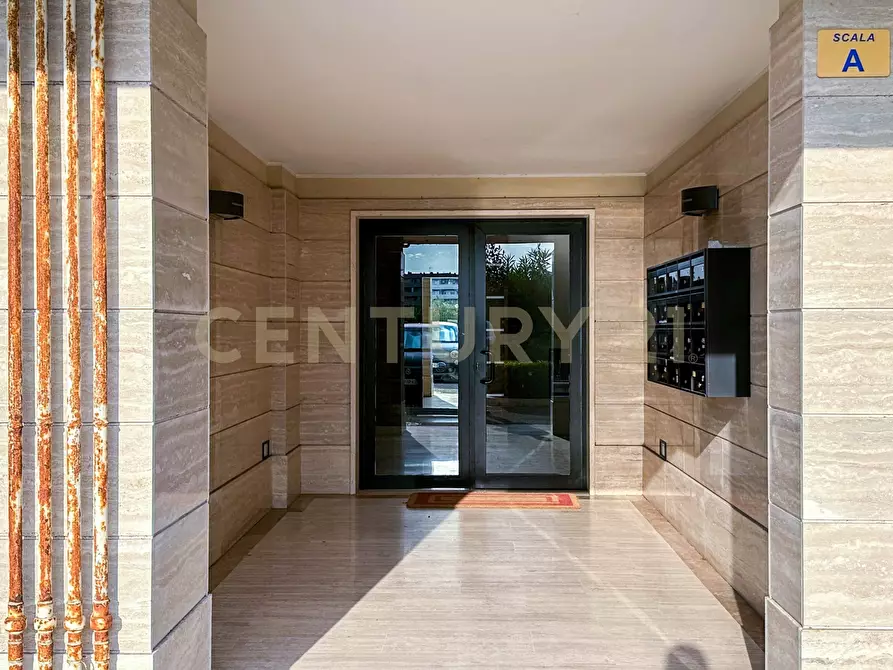 Immagine 28 di Attico in vendita  in Via Natale Prampolini 15 a Roma