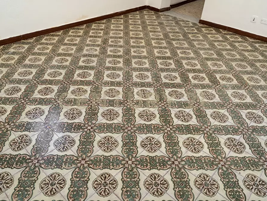 Immagine 18 di Bilocale in vendita  in Via Caduti del Lavoro 131 a Catania