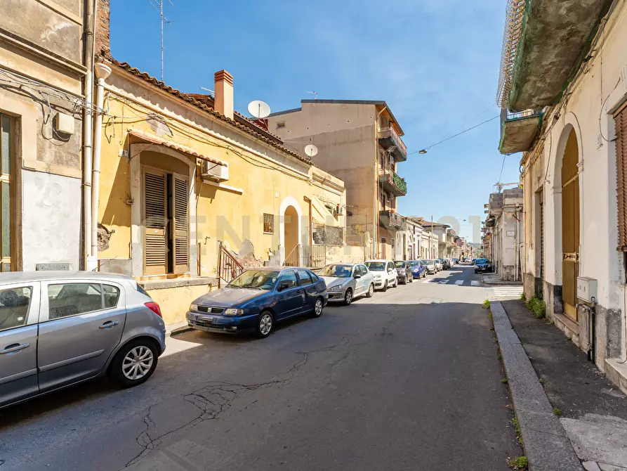 Immagine 11 di Casa indipendente in vendita  in Via Macaluso 9 a Catania