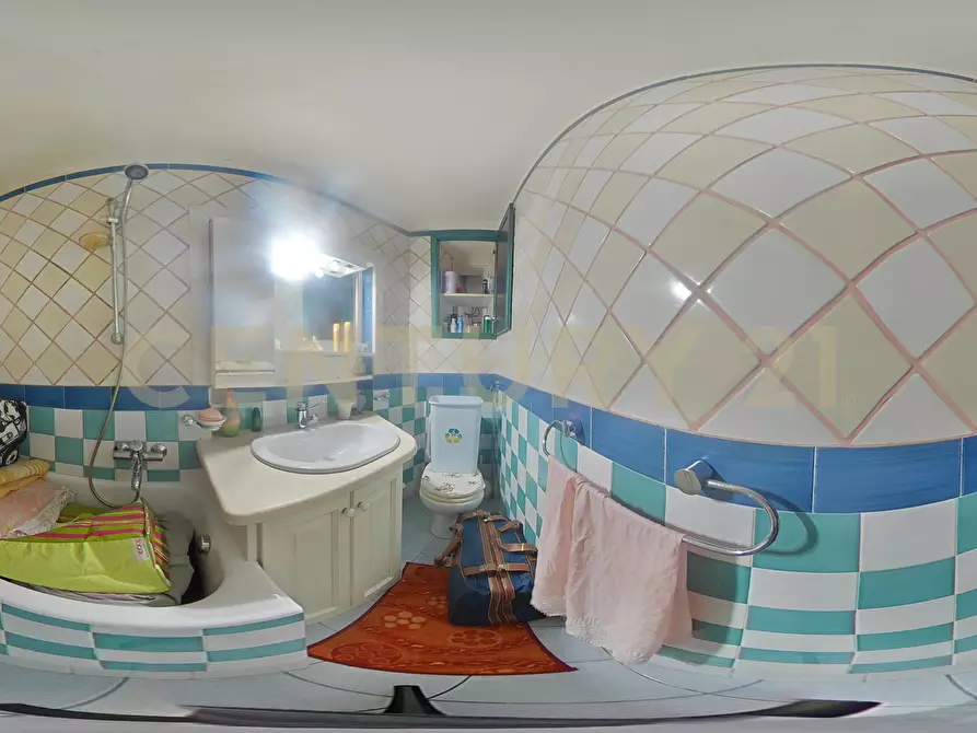 Immagine 49 di Casa semindipendente in vendita  in VIA SCALA DI BETTA 69 a Sant'agata Li Battiati