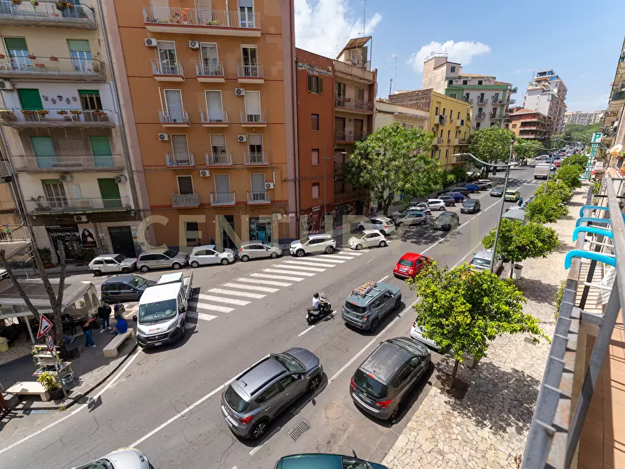 Immagine 27 di Pentalocale in vendita  in Corso delle Province 124 a Catania