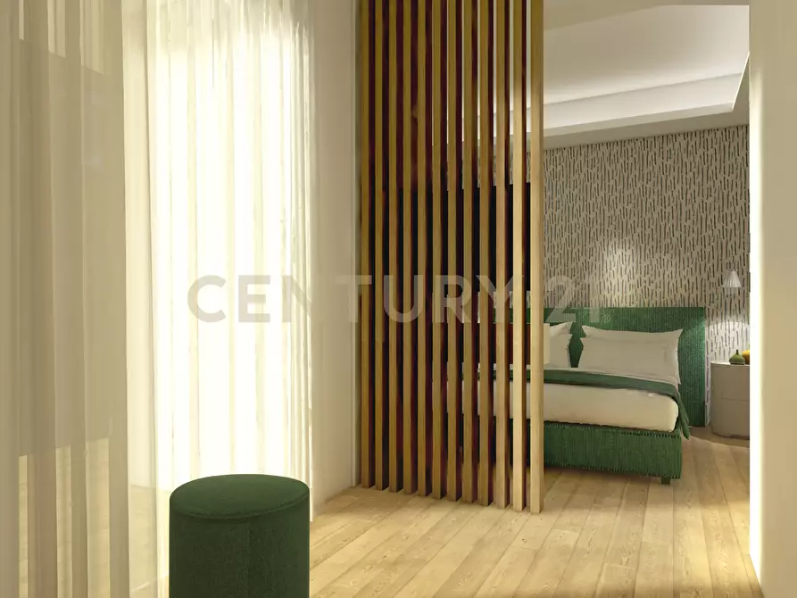 Immagine 4 di Bilocale in vendita  in Via Abano Terme 20 a Roma