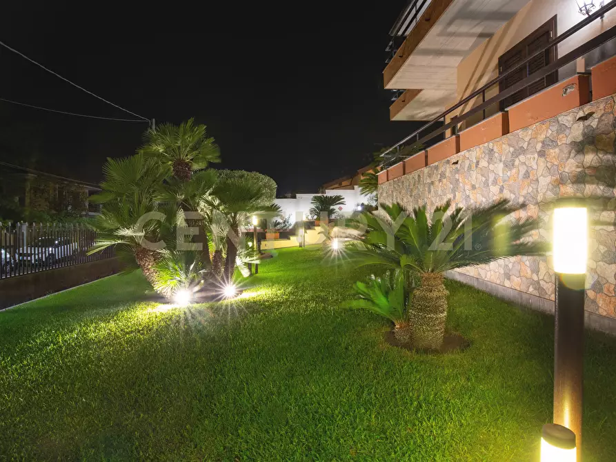 Immagine 75 di Villa in vendita  in Via Salemi 19 a Mascalucia