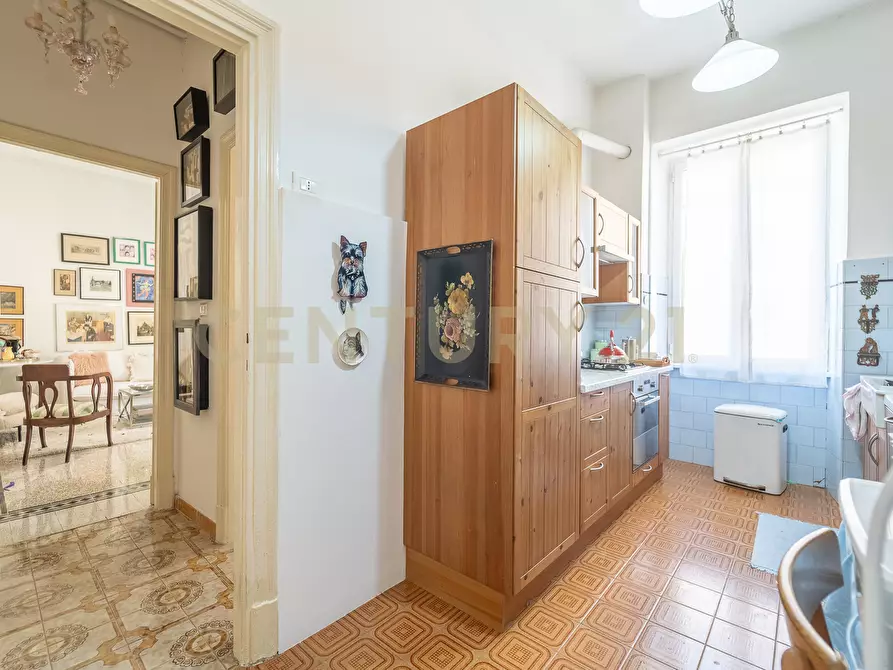 Immagine 8 di Trilocale in vendita  in Via Nemorense 100 a Roma