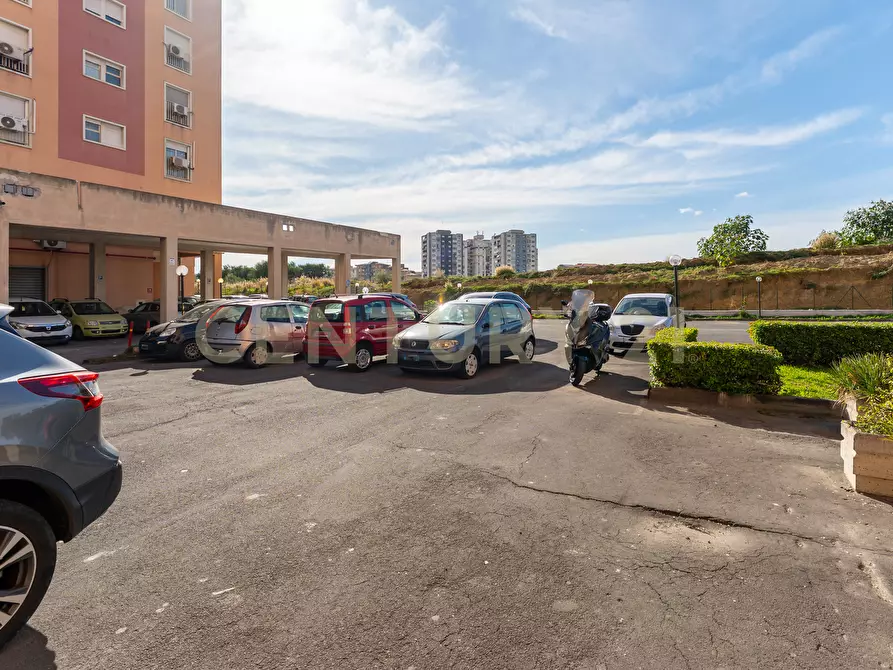 Immagine 43 di Quadrilocale in vendita  in Viale Librino 1 a Catania