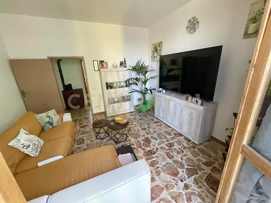 Immagine 4 di Attico in vendita  a Magliano In Toscana